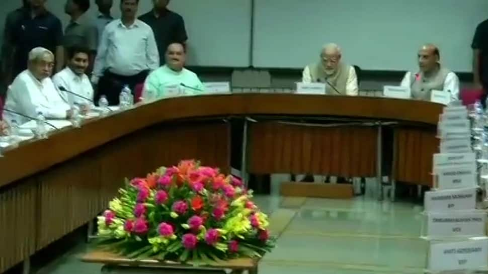 Live Updates: PM Modi to set up panel on &#039;one nation, one election&#039; proposal