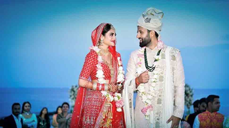 Bengali Actress Tmc Mp Nusrat Jahan Marries Businessman Beau