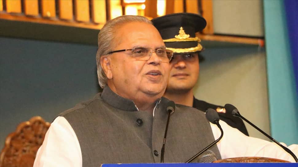 If a youth opens fire, security forces won&#039;t give bouquet of flowers: J&amp;K Governor