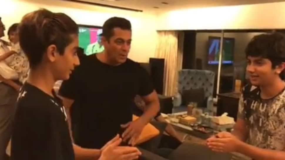 Salman Khan, his nephews Arhaan and Nirvaan had so much fun together - Watch 