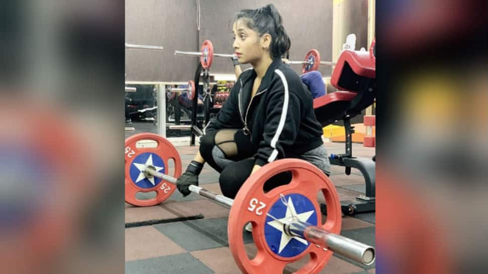 Bhojpuri star Rani Chatterjee&#039;s workout videos will drive away your Monday blues instantly - Watch