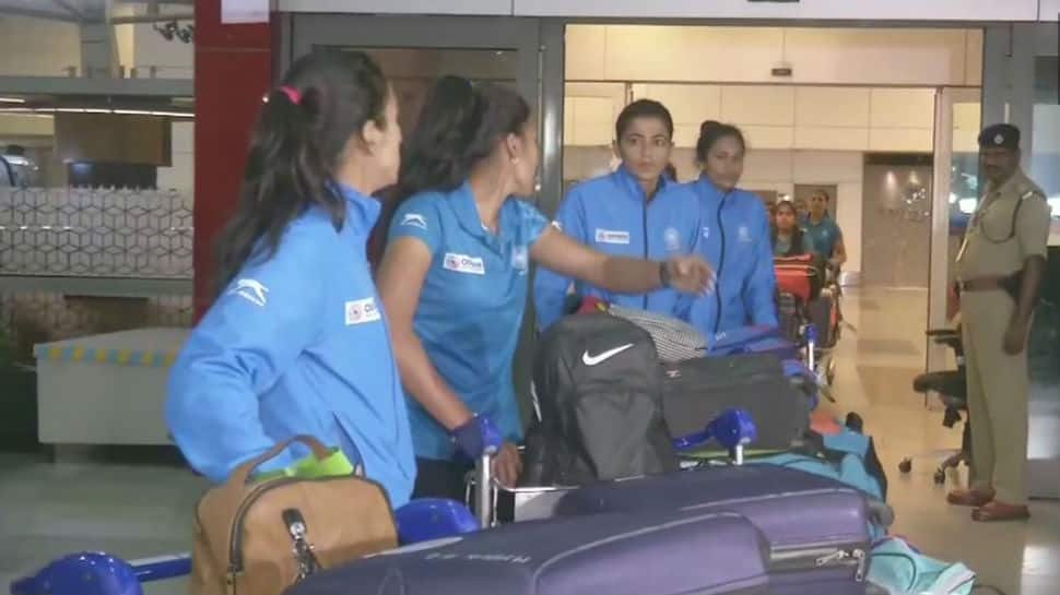 Chak De: Indian hockey team returns after winning FIH Women&#039;s Series Finals
