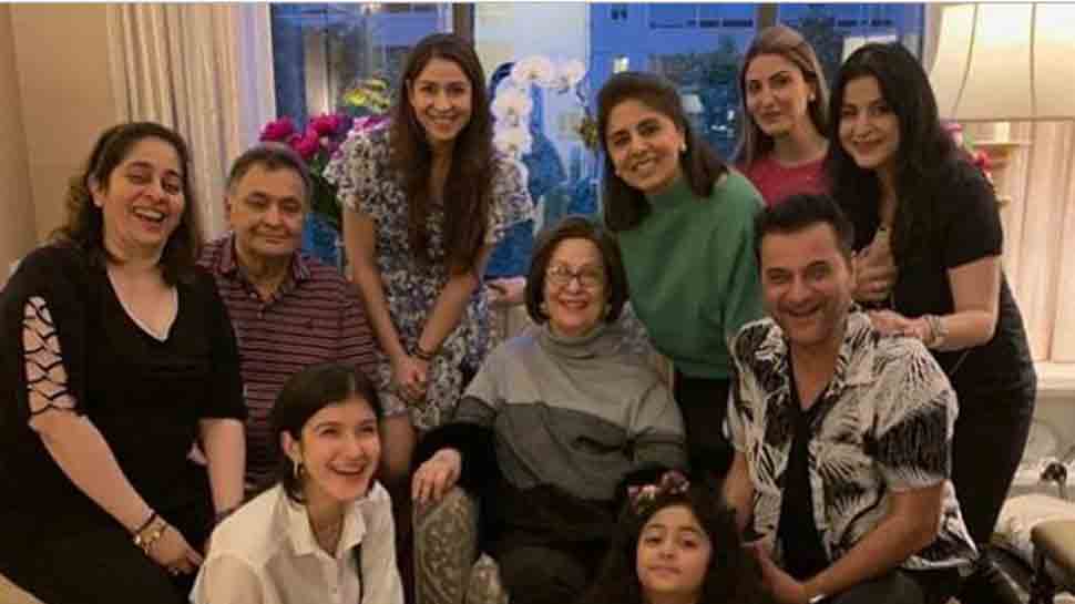 Sanjay Kapoor, Maheep spend time with Rishi Kapoor, Neetu Kapoor in New York — Check out pic