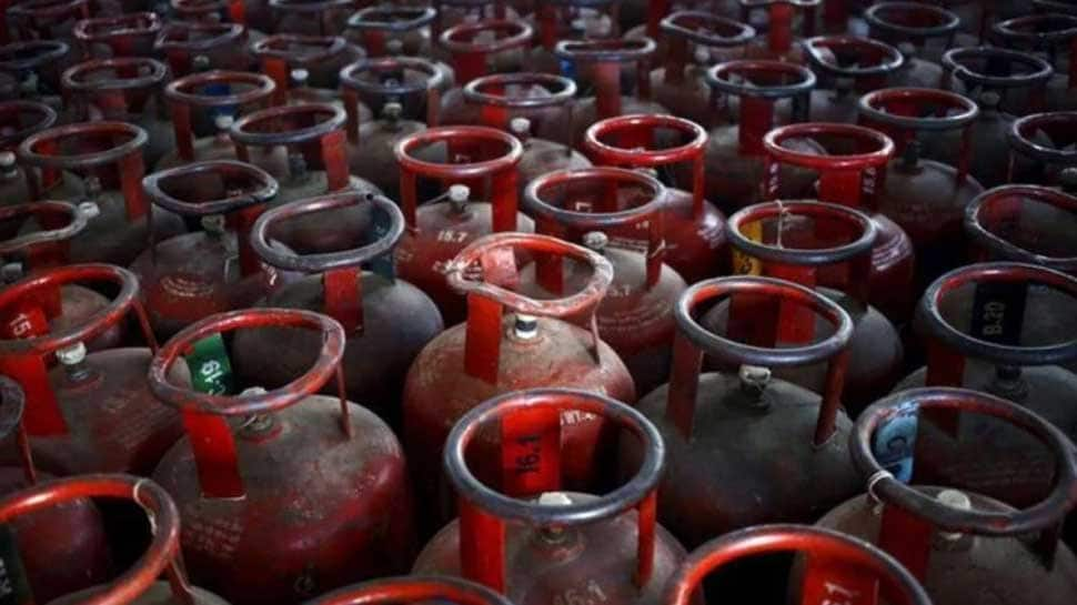 Non-subsidised LPG price cut by Rs 100 per cylinder from July 1: IOC