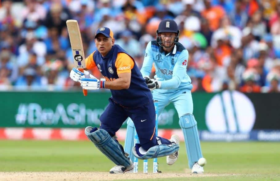 Dhoni, Jadhav leave everyone baffling with lack of intent in last 5 overs against England