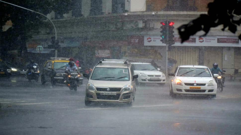 Familiar scenes of waterlogging as Mumbai gets heavy rainfall