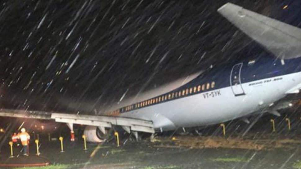 SpiceJet plane overshoots Mumbai airport runway