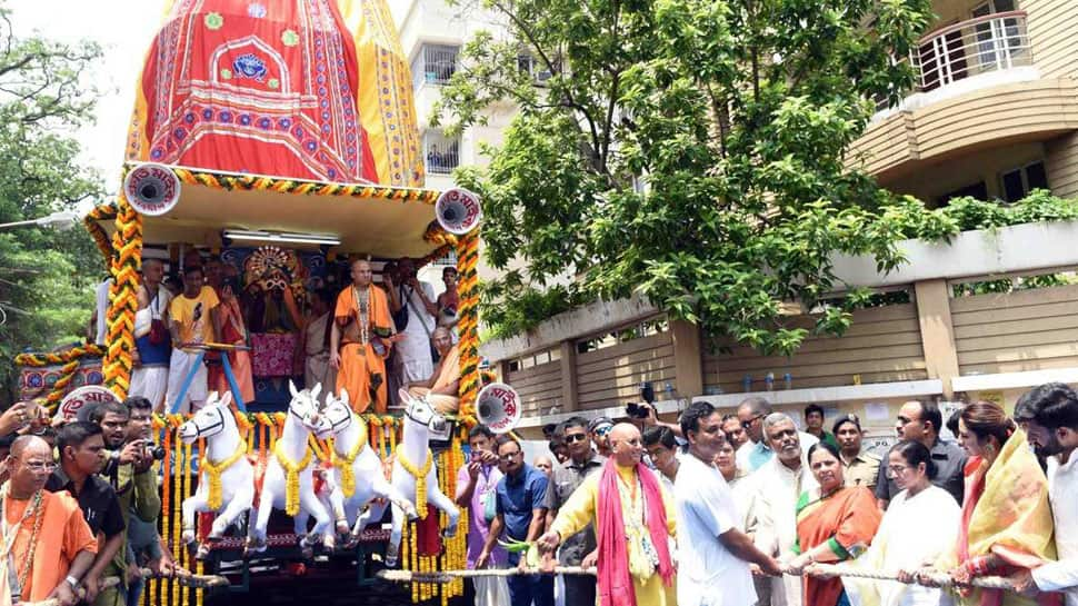 West Bengal CM Mamata Banerjee, MP Nusrat Jahan attend Rath Yatra celebrations in Kolkata 