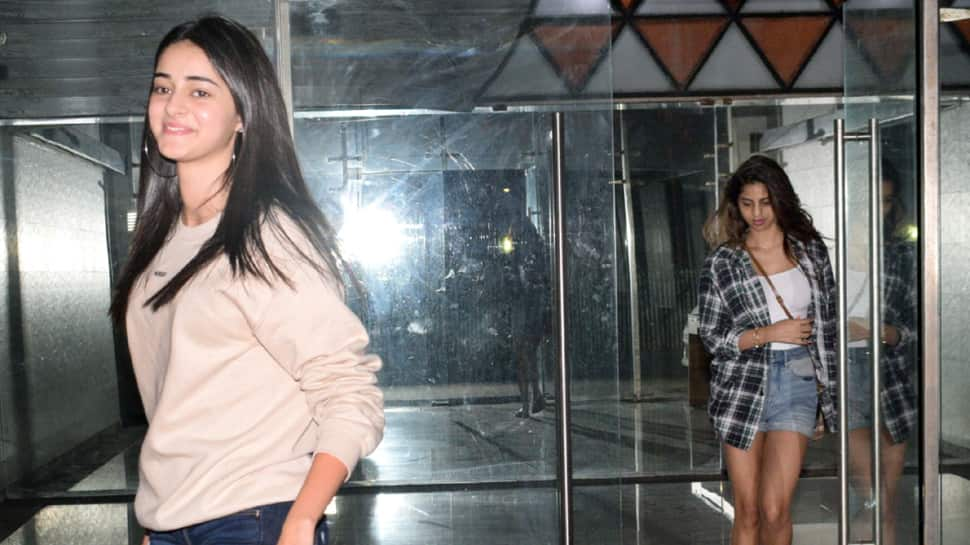 Photo Gallery: BFFs Ananya Panday-Suhana Khan papped in Juhu | News ...