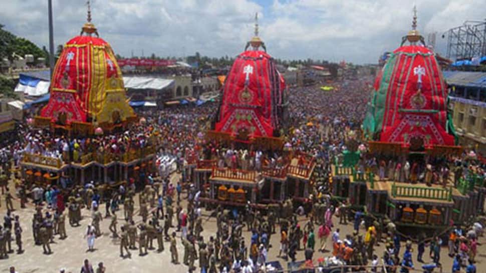 Odisha artist creates record for making smallest Lord Jagannath's chariot Odisha artist creates record for making smallest Lord Jagannath's chariot