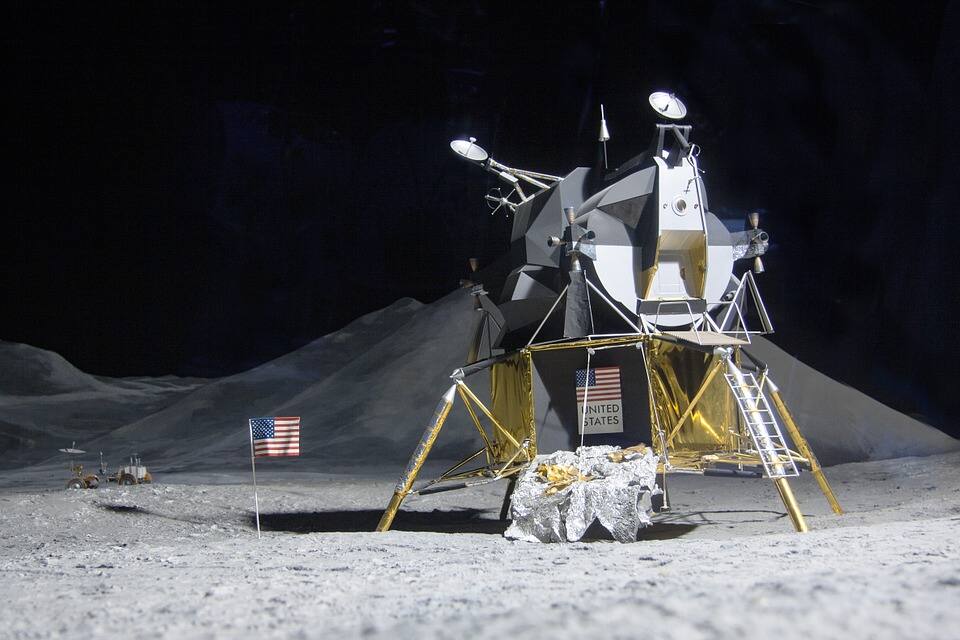 Google to mark the 50th year of Apollo 11 mission with AR
