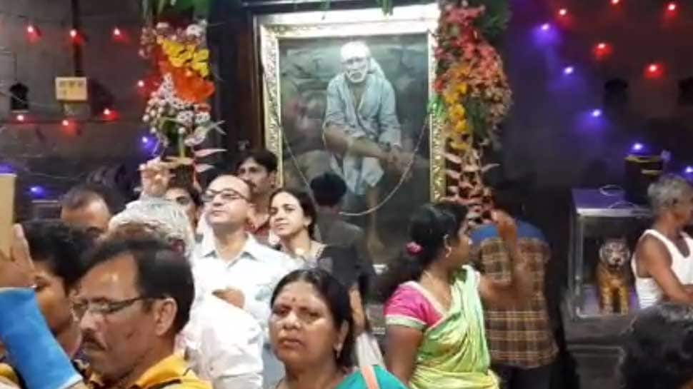 Shirdi Sai Baba &#039;gives darshan&#039; to devotees, his image appears on wall of Dwarkamai