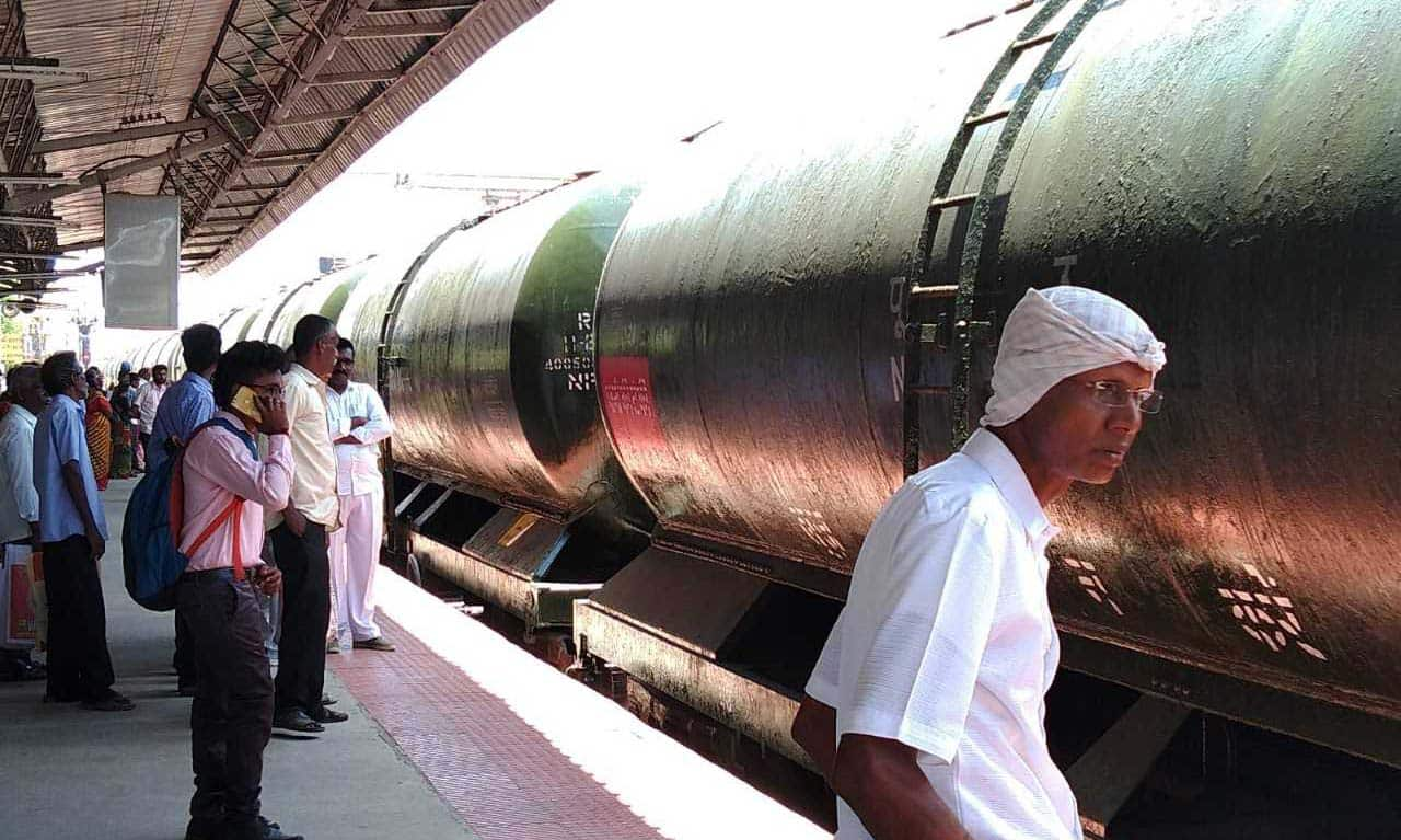 Train carrying 2.5 million litres of water reaches Chennai from Vellore