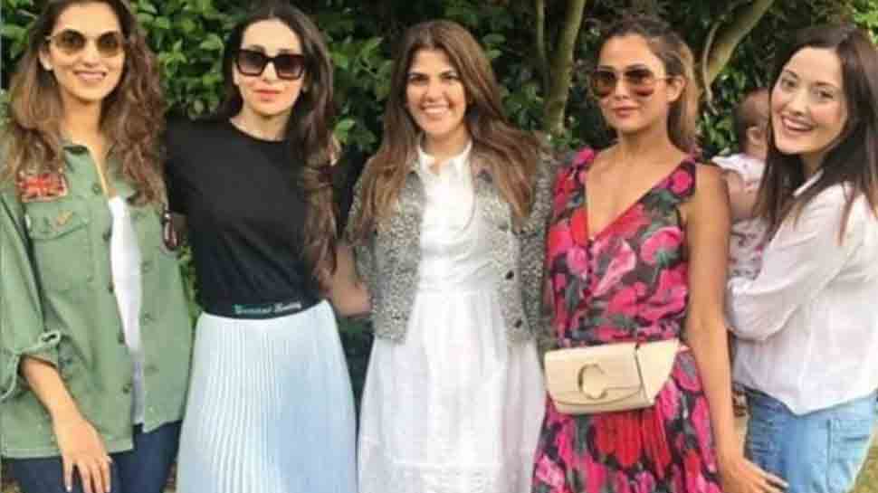 Karisma Kapoor enjoys weekend outing with Amrita Arora — Pic inside