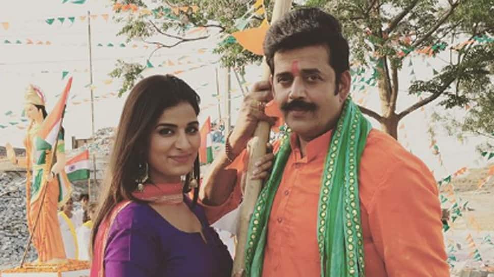 On Ravi Kishan&#039;s birthday, Poonam Dubey wishes him on Instagram with throwback pic