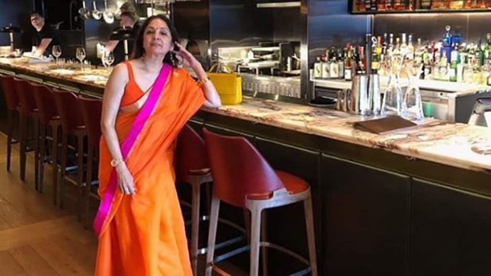 Ayushmann Khurrana&#039;s on-screen mom Neena Gupta stuns in a saree