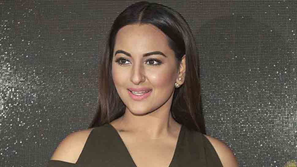 My parents want me to date &#039;susheel ladka&#039;: Sonakshi Sinha