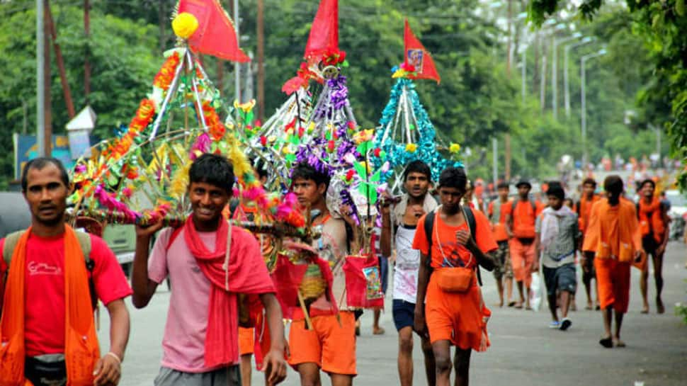 Modi-Yogi t-shirts popular with kanwarias this Sawan