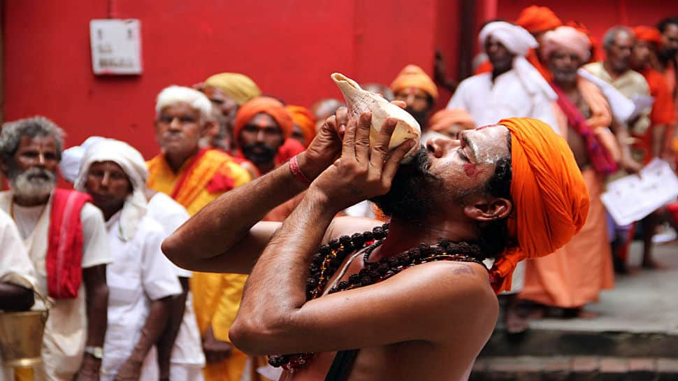 Over three lakh pilgrims complete Amarnath Yatra in 24 days