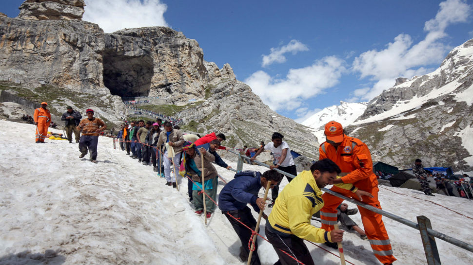 Amarnath Yatra 2019 suspended due to inclement weather Amarnath Yatra 2019 suspended due to inclement weather