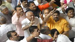 BJP MLAs packed in hotel, Yediyurappa sure of success in Karnataka floor test