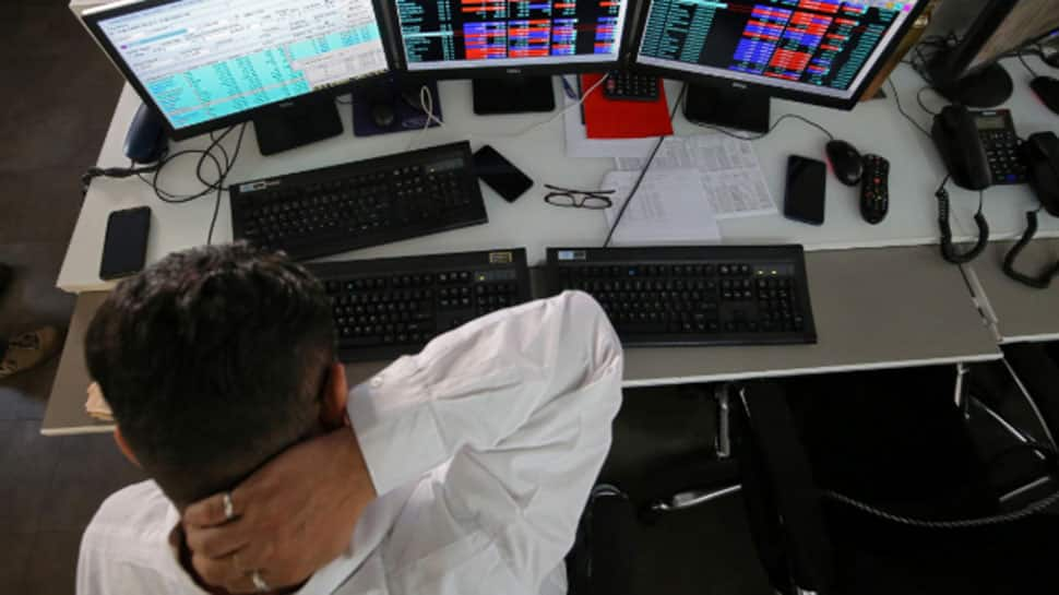 Markets end in red on foreign fund outflow, Sensex drops 196 points