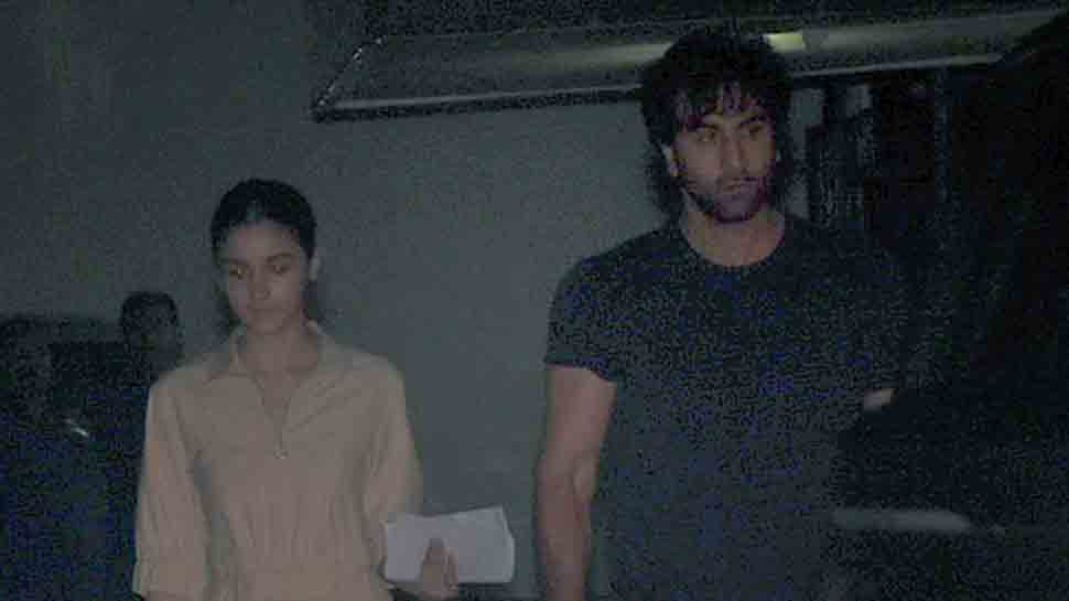 Alia Bhatt, Ranbir Kapoor opt for casuals as they step out for meeting at Karan Johar&#039;s Dharma office — Pics