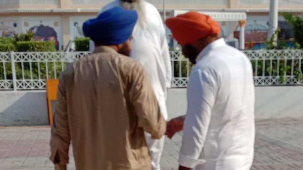 SAD leader Manjinder Sirsa clicked with pro-Khalistan leader Gopal Singh Chawla in Pakistan, row erupts