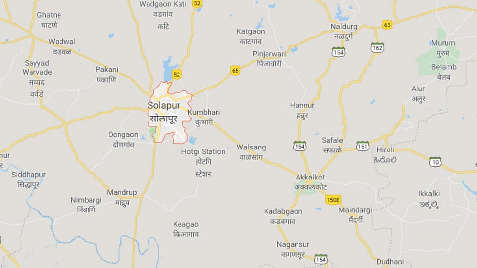 One killed, 10 injured as building collapses in Maharashtra&#039;s Solapur