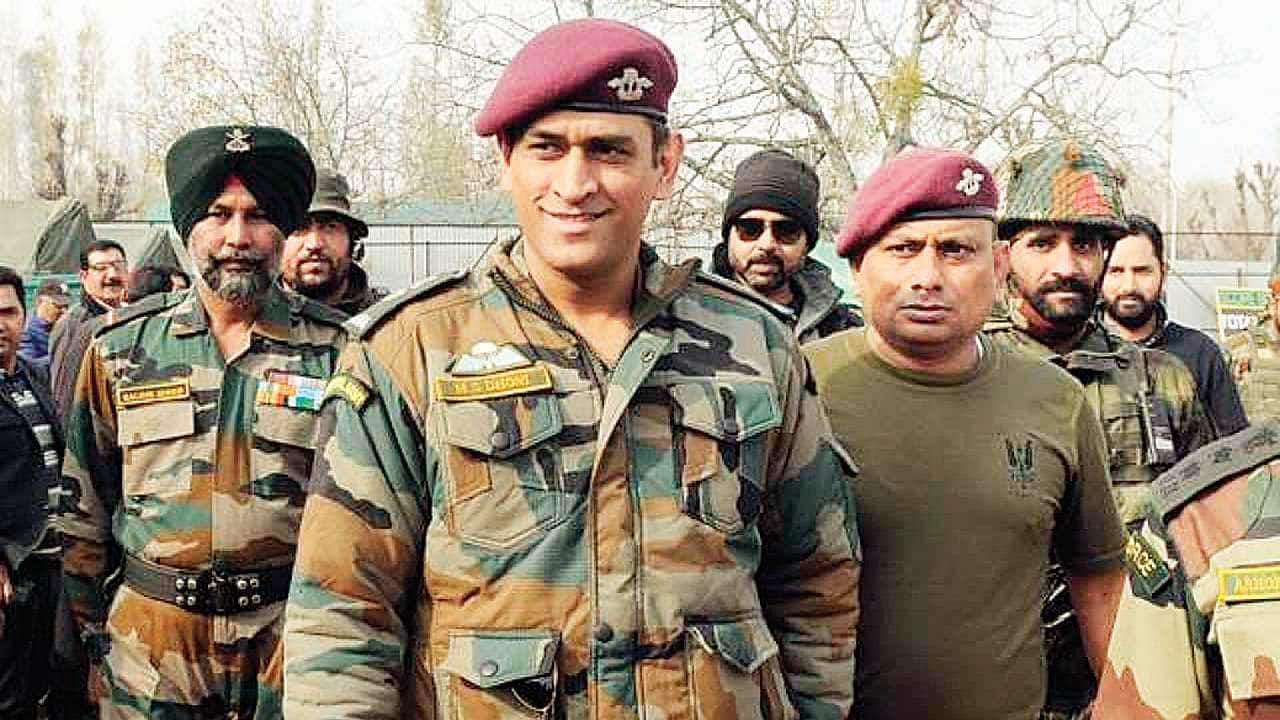 Lieutenant Colonel MS Dhoni begins innings as soldier, photos go viral