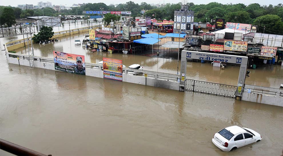 Vadodara reels under flood-like situation; prices of milk, vegetables, essential items soar