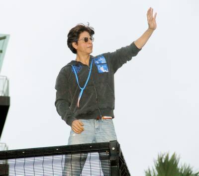 SRK extends Eid greetings