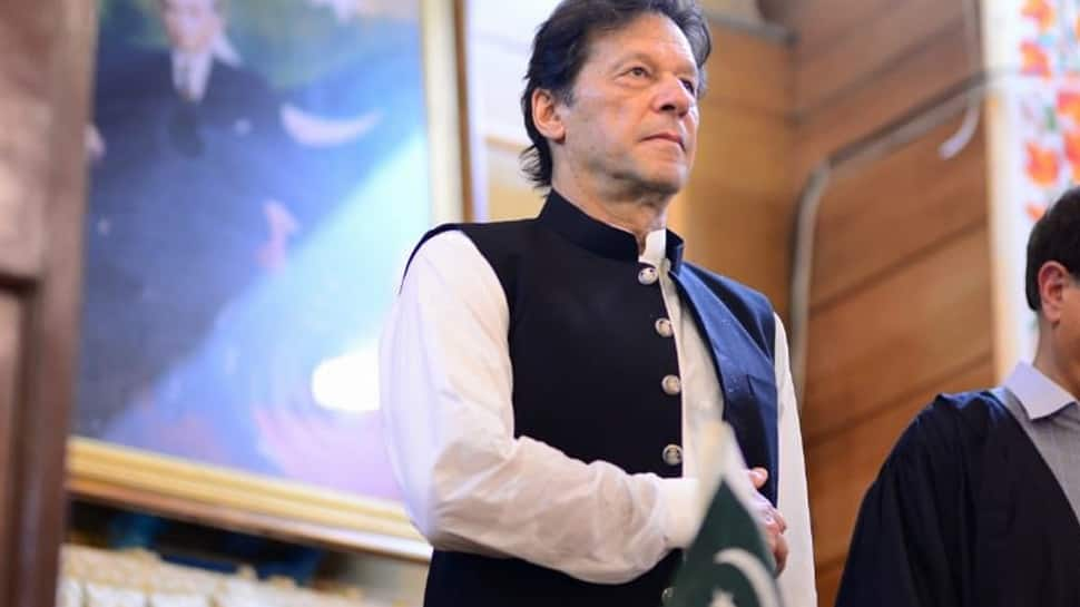 Pakistan PM Imran Khan rants about Article 370, Kashmir, boasts ready for any threat from India