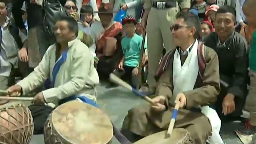 Leh MP Namgyal stuns with his dance moves on Independence Day, video goes viral