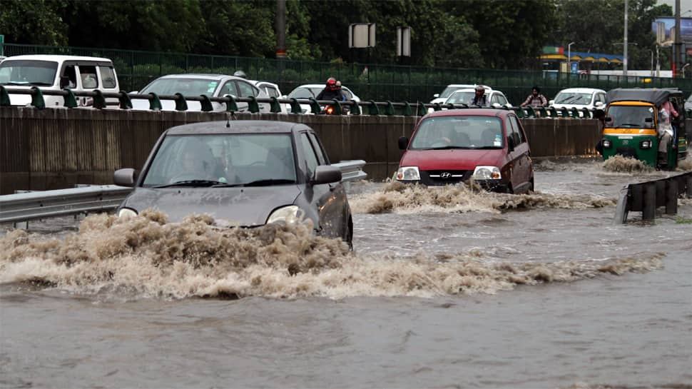 Heavy rains predicted across North India over next 2 days; flood situation grim in Kerala, Karnataka