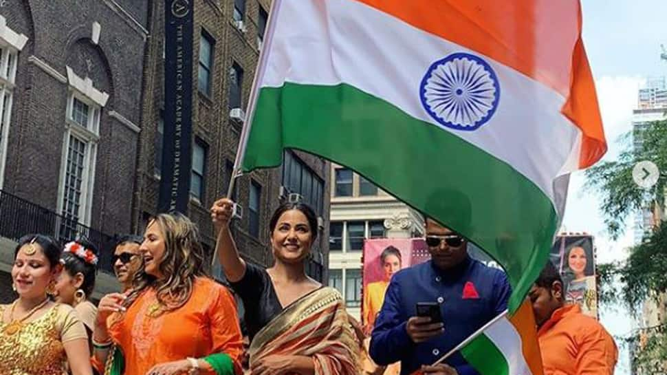 Hina Khan keeps tricolour flying high in US- See pics