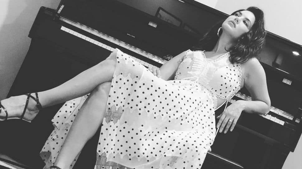 Sunny Leone&#039;s &#039;pretty woman&#039; moment captured by husband Daniel Weber - Pic