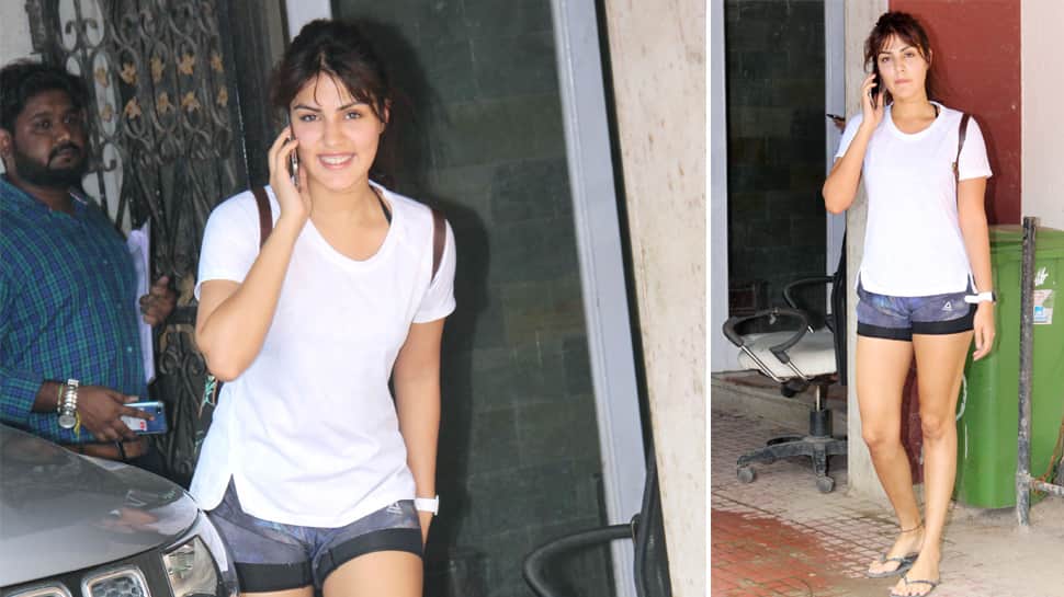 Rhea Chakraborty spotted at gym sans Sushant Singh Rajput—Photos