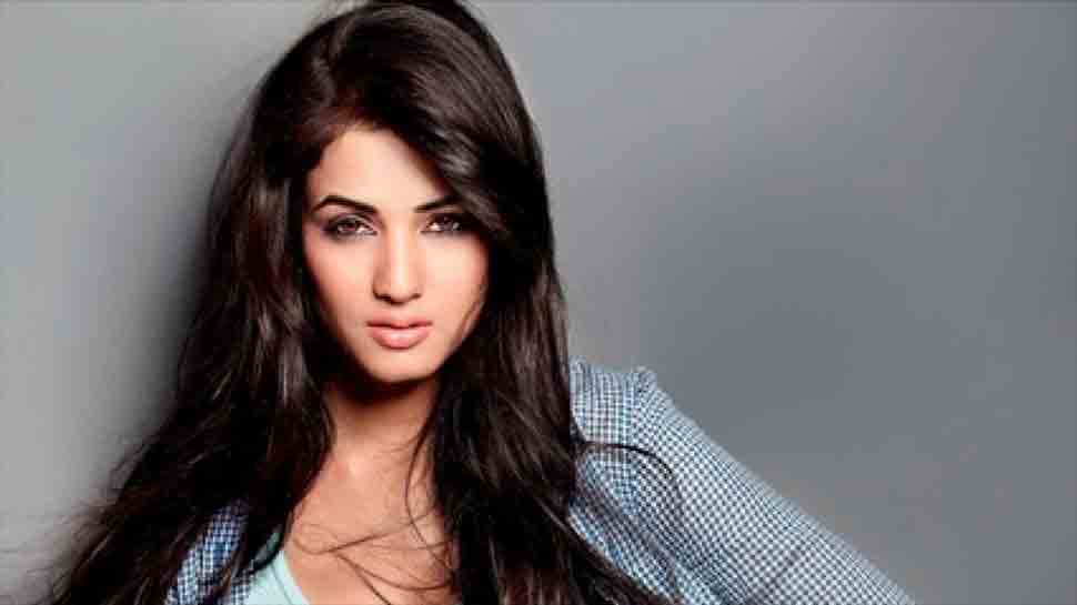 Being slotted frustrates Sonal Chauhan