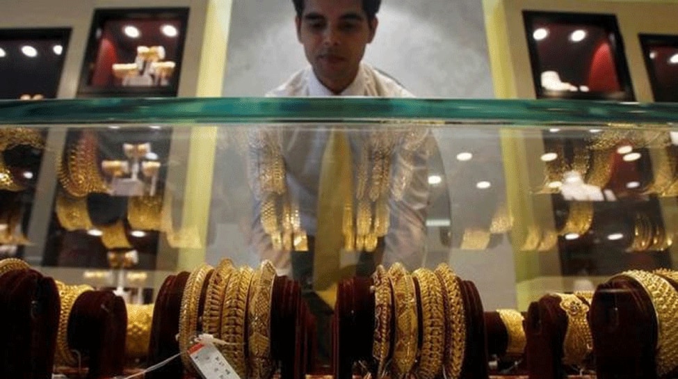 India&#039;s gold prices rise nearly 25%, reach fresh record high of Rs 39,196 per 10 gram