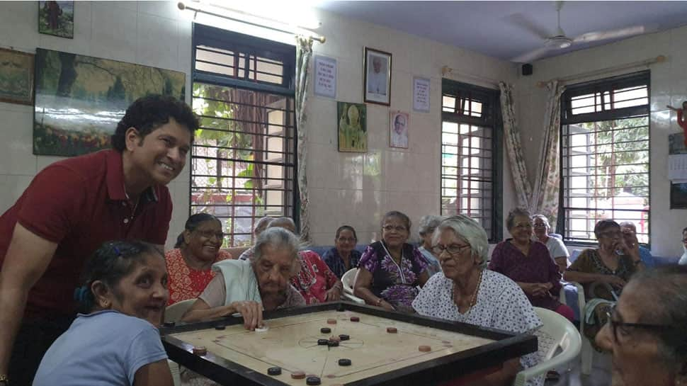 Sachin Tendulkar backs &#039;Fit India Movement&#039;, plays carrom with senior citizens