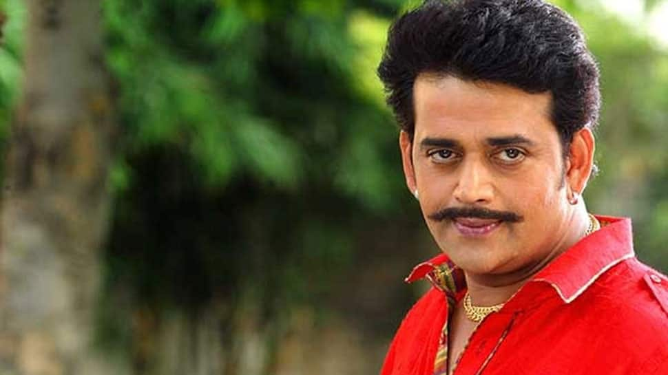 Ravi Kishan&#039;s plane suffers technical snag in Gwalior