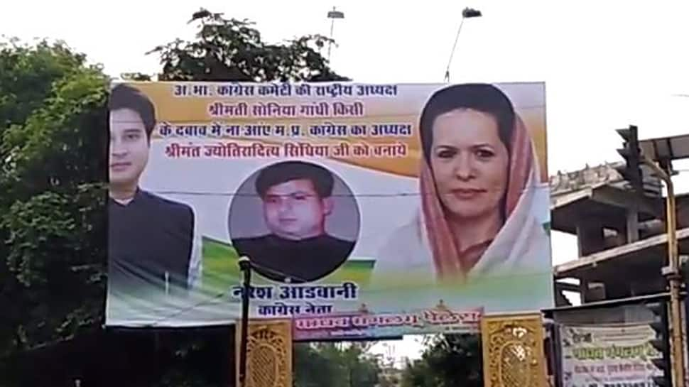 Congress faces fresh tussle in Madhya Pradesh as Jyotiraditya Scindia supporters reach out to Sonia Gandhi through hoardings