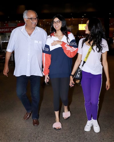 Boney Kapoor, Janhvi Kapoor and Khushi Kapoor at airport