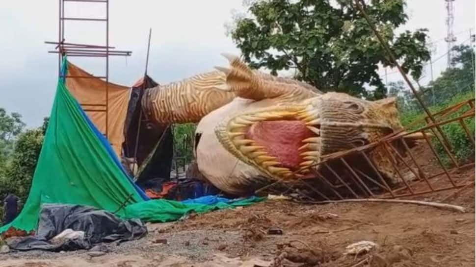 Watch: 30-feet-tall dinosaur built near Statue of Unity in Gujarat collapses 