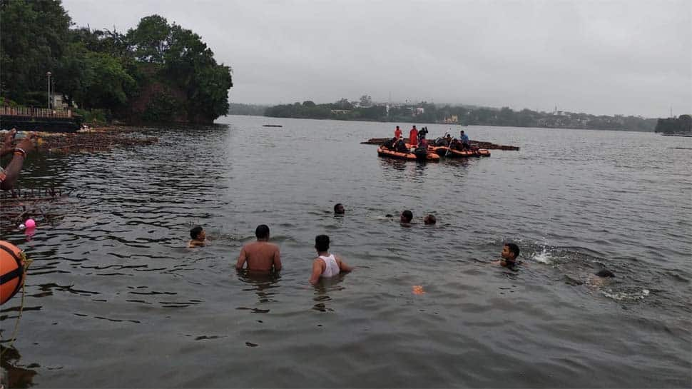 Madhya Pradesh 11 Dead After Boat Capsizes During Ganesh Visarjan In Bhopal Madhya Pradesh 7468