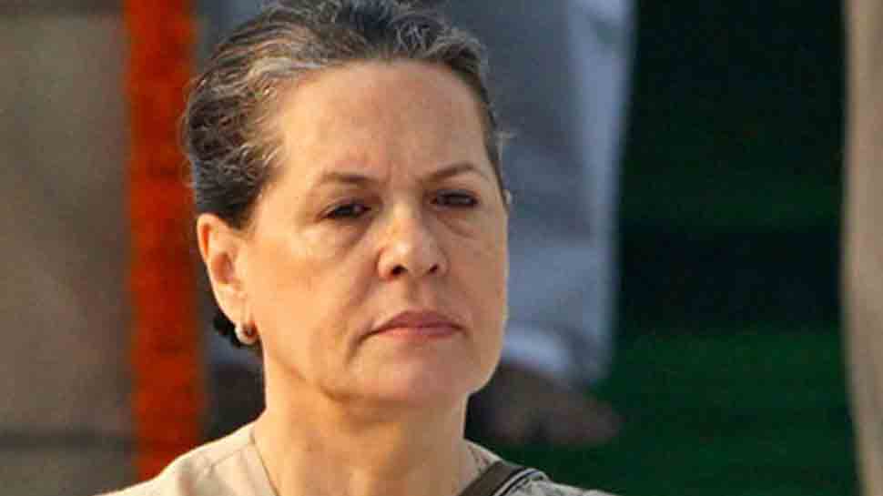 Sonia Gandhi meets Congress-ruled states CMs, takes stock of performance