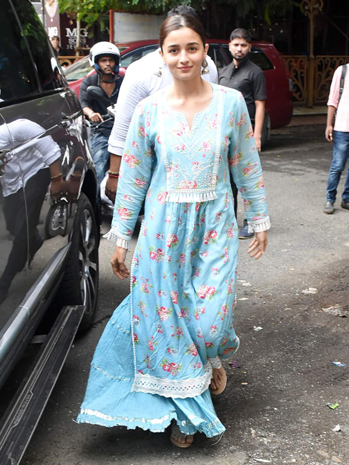 Alia Bhatt is all smiles!