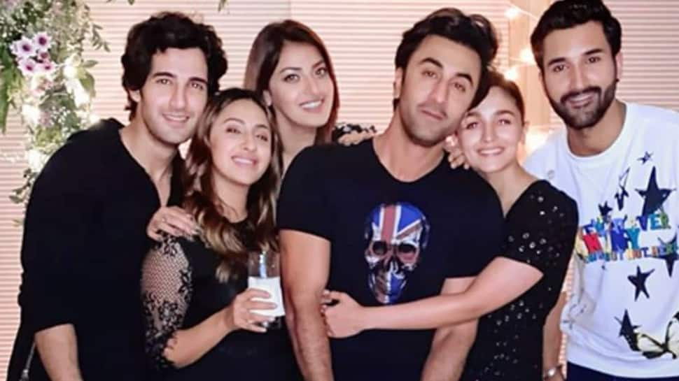 Alia Bhatt hugs beau Ranbir Kapoor at Akanksha Ranjan&#039;s party, pic goes viral