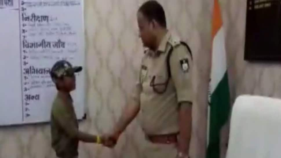 Jabalpur: 3 students become SP for 5 minutes each under Student-Police Cadet scheme